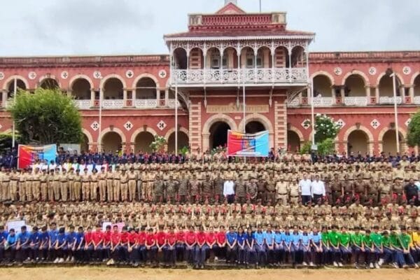ಧಾರವಾಡದ ಎನ್ಸಿಸಿ ಬಟಾಲಿಯನ್ನಿಂದ ಏಕತಾ ಓಟ, ಸ್ವಚ್ಛತಾ ಅಭಿಯಾನ ಕಾರ್ಯಕ್ರಮ