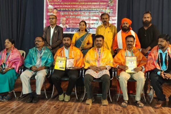 ಶ್ರೀ ಸುರೇಶ ಎಸ್ ಕಾಳಪ್ಪನವರ ವಕೀಲರಿಗೆ ರಾಷ್ಟ್ರ ಮಟ್ಟದ ಆದರ್ಶ ಸಮಾಜ ಸೇವಕ ಪ್ರಶಸ್ತಿ
